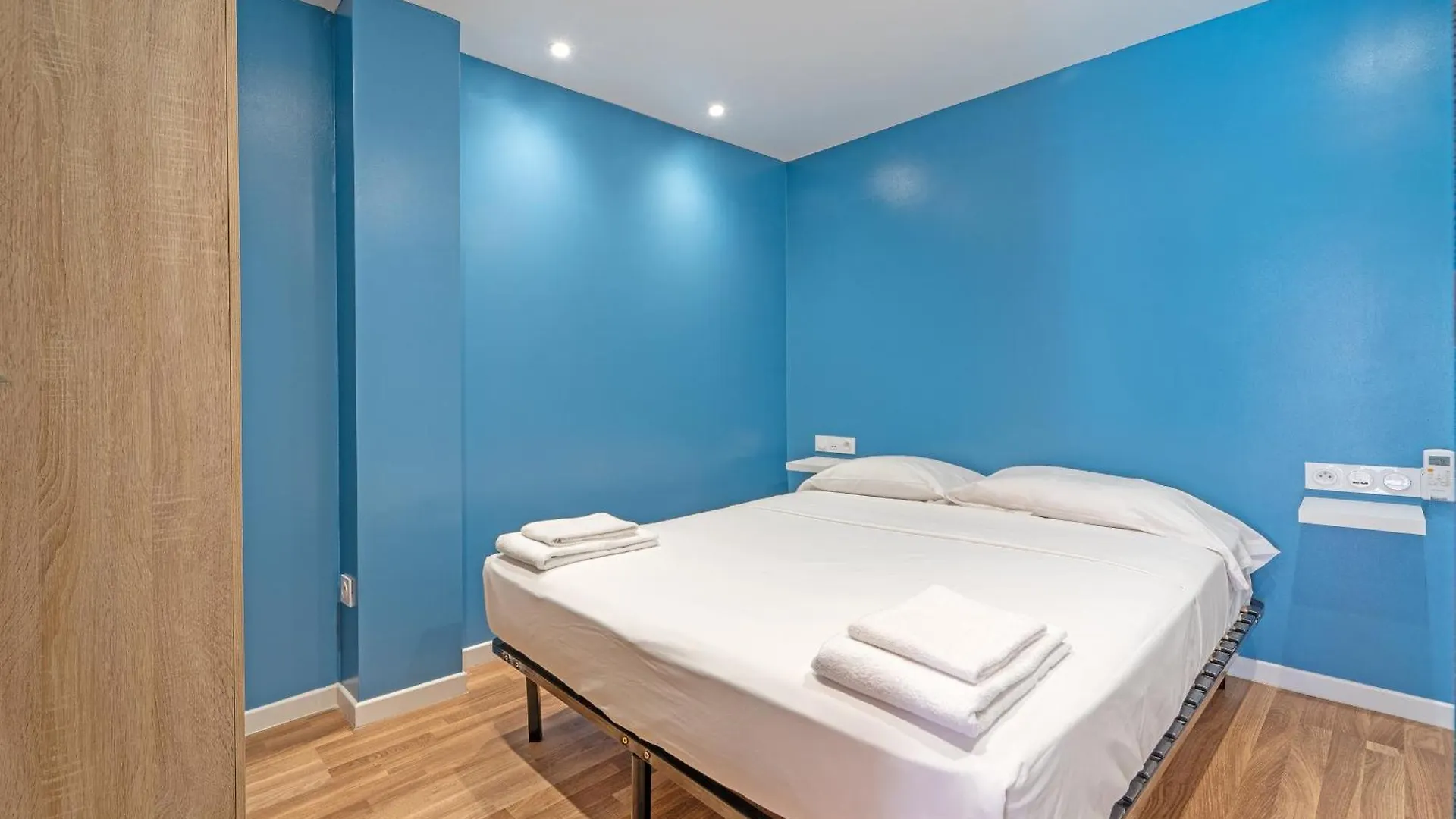 Apartment Welcs Apartamento 175 Emp Frente Al Canal Empuriabrava Spain