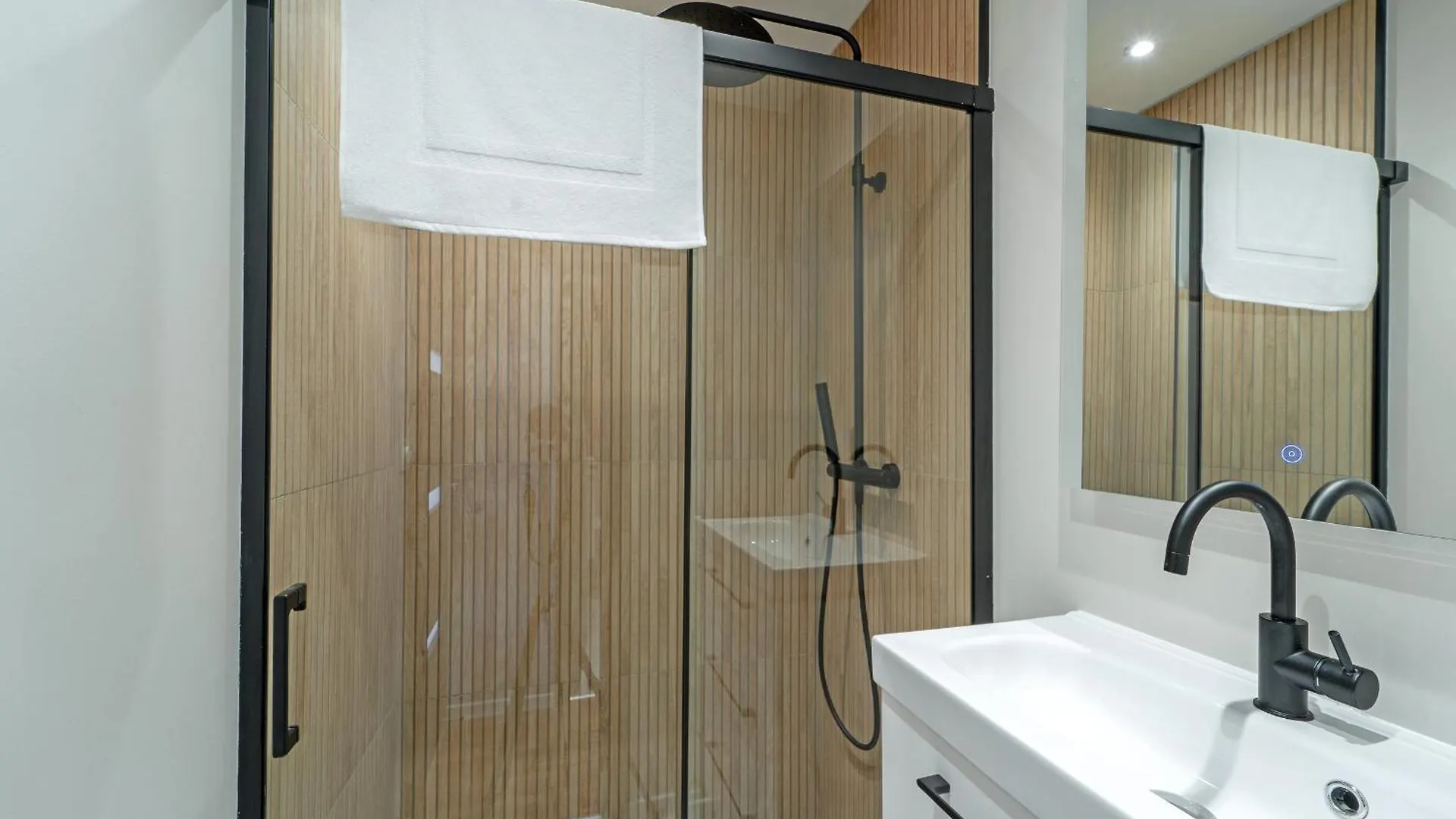 Welcs Apartamento 175 Emp Frente Al Canal Empuriabrava