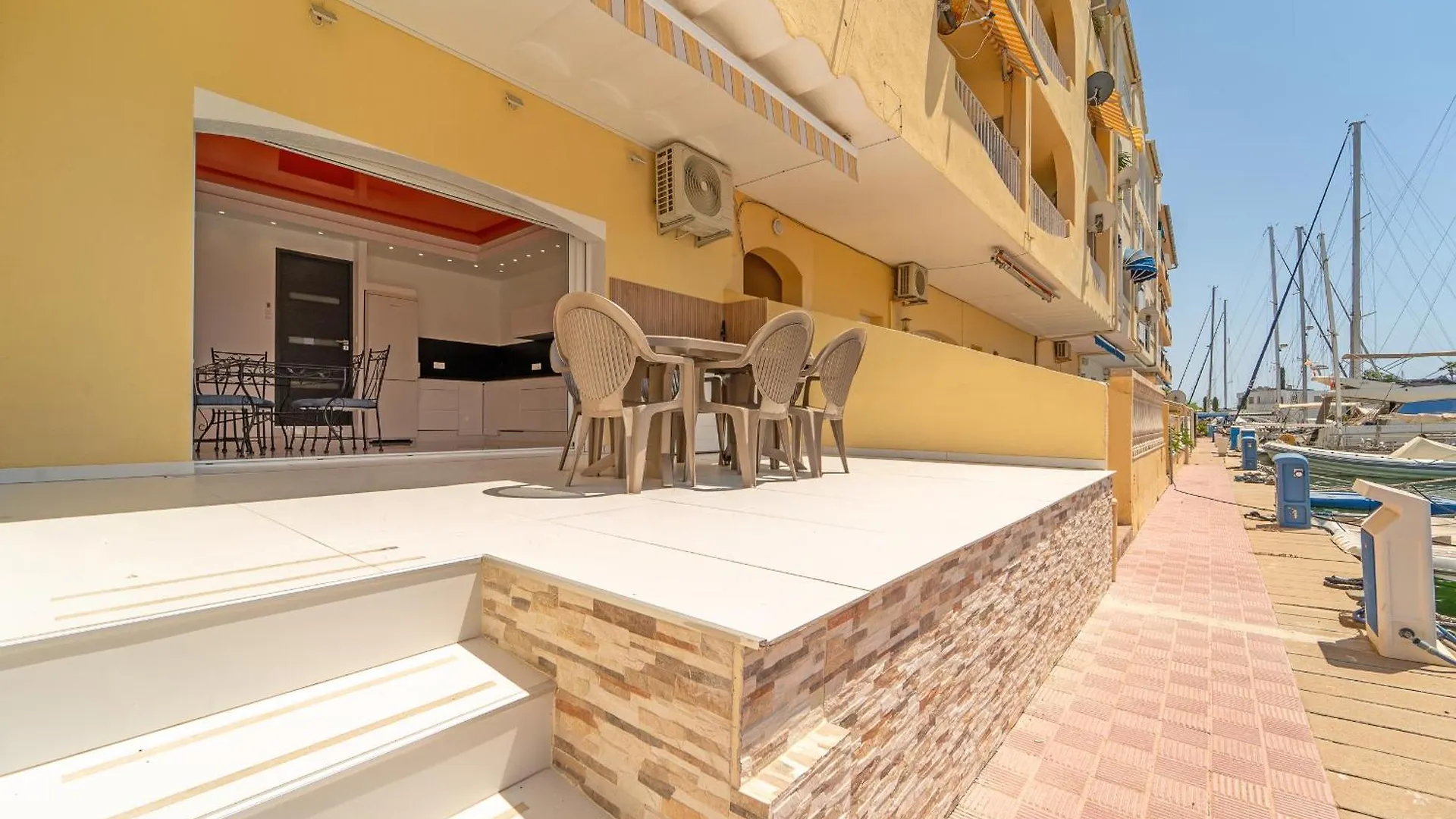 Welcs Apartamento 175 Emp Frente Al Canal Empuriabrava